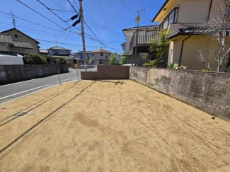 お隣様のご協力も頂き、車の出入りの見通しが良くなりました（２