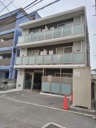 松山市清水町３丁目の店舗の画像