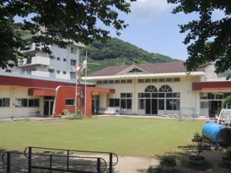 八幡浜市立保内幼稚園まで357m