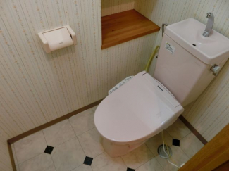 ウォシュレット付きで快適です☆