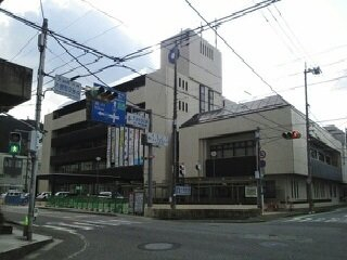 大洲市役所様まで1100m