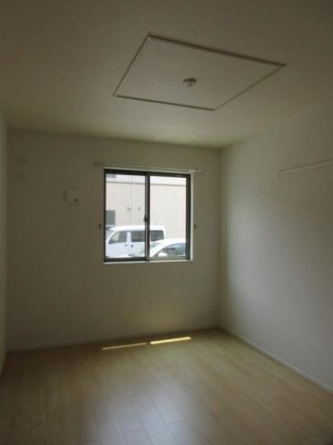 内装は落ち着いています