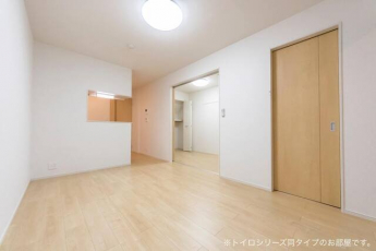 明るい色調の室内です