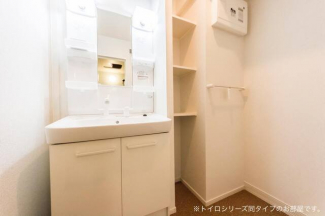 コンパクトで使いやすい洗面所