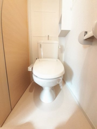 清潔感のあるトイレです