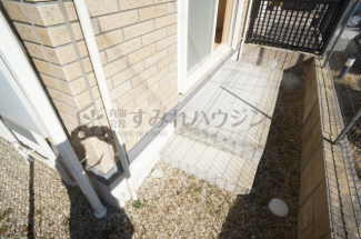 参考、同建物・反転間取りの号室