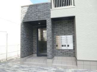 【エントランス】