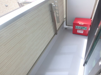 お洗濯にも便利なバルコニー付き