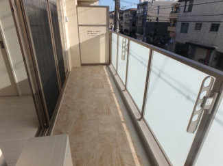 お洗濯にも便利なバルコニー付き