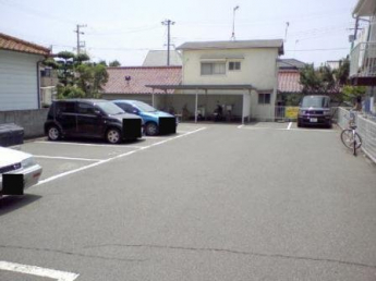 【駐車場】