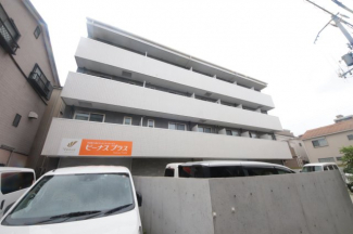 落ち着いた雰囲気の外観です