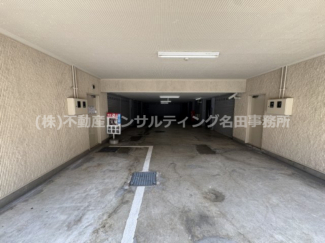 敷地内駐車場