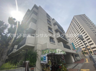 月額賃料　￥100,000円で賃貸中！　年間収入￥1,200,000円
オーナーチェンジ物件です♪
