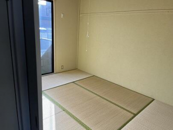 メゾンルイールの画像