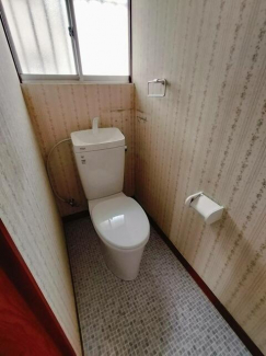 松山市吉藤４丁目のアパートの画像