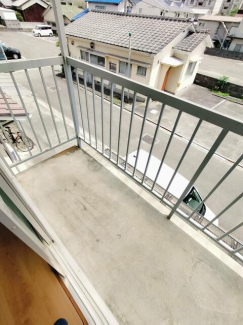 松山市吉藤４丁目のアパートの画像