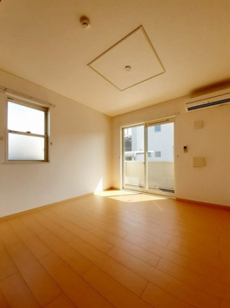 明るい室内です
