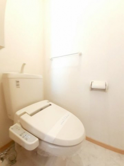 シンプルで使いやすいトイレです
