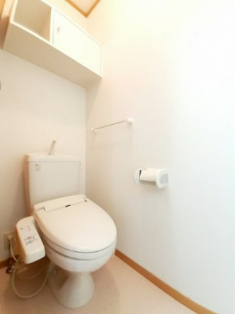 ゆったりとした空間のトイレです