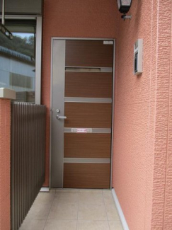 毎日通るエントランスはこのようになっています