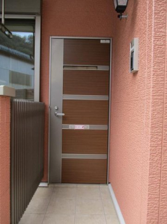 毎日通るエントランスはこのようになっています