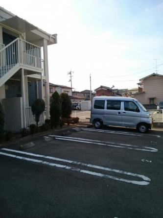 駐車場に車を止められます