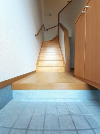 明るい玄関です