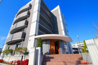 外観タイルのオシャレなマンションです