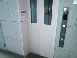 エレベーター付き