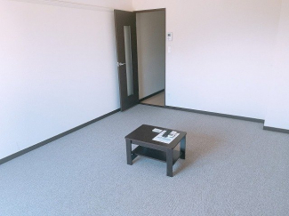 開放的な寝室です