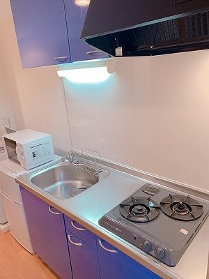 コンパクトなキッチンで掃除もラクラク