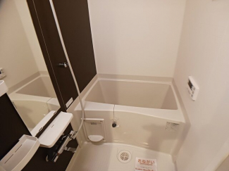 ゆったり過ごせるお風呂です