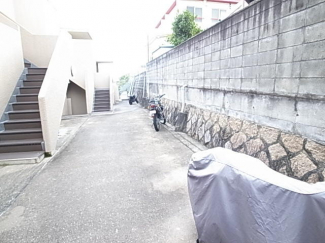 原付、自動二輪、電動自転車置場あり