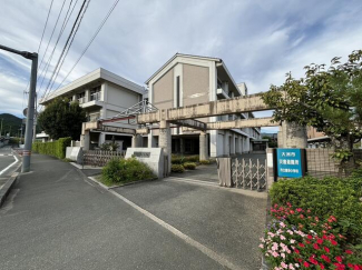 大洲市立喜多小学校まで720m