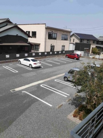 【駐車場】
