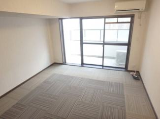 落ち着いた色調