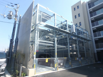 駐車場があるので、車を買う予定の方も安心です