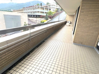 【バルコニー】