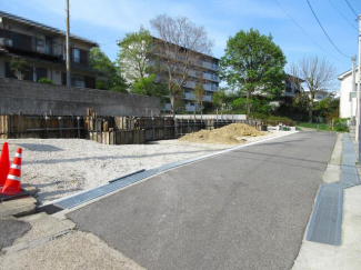 前面道路を含む現地