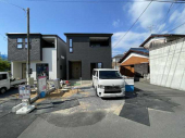 松山市三町１丁目の新築一戸建ての画像