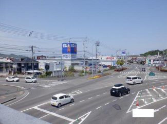 エディオン松山平田店まで347m