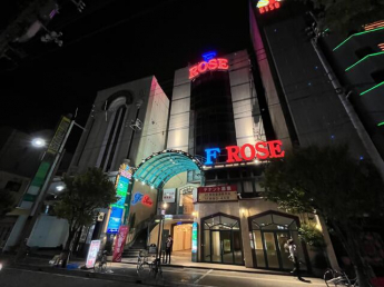 ★松山三番町通りのランドマークビル★