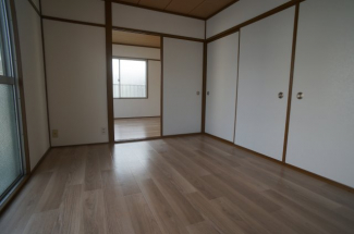 【寝室】