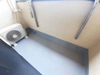 【バルコニー】