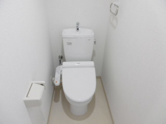 シンプルで使いやすいトイレです