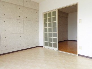 【寝室】