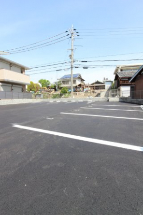 【駐車場】