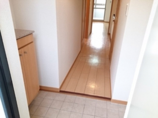 毎日通る玄関はこちらです