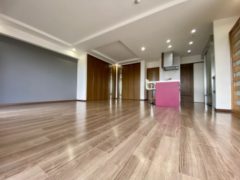 現況：空家ですので、いつでもお気軽にご内覧いただけます！