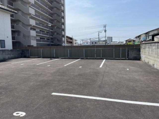 松山市山越２丁目の駐車場の画像
